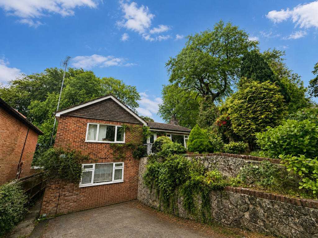 Property photo 1 of 11
