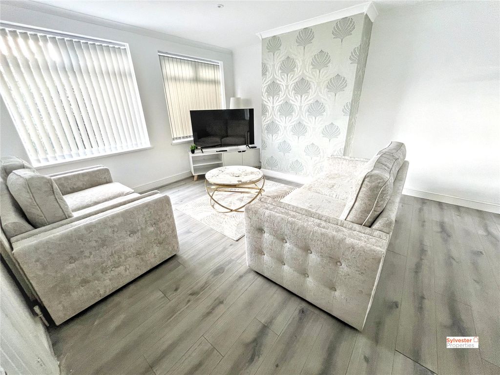 Property photo 3 of 18 Picture No. 37