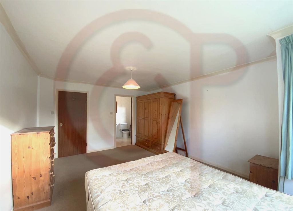 Property photo 2 of 5 Master Bedroom 2.Jpg