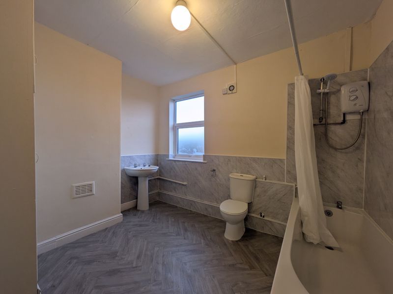 Property photo 2 of 10 Photo 7