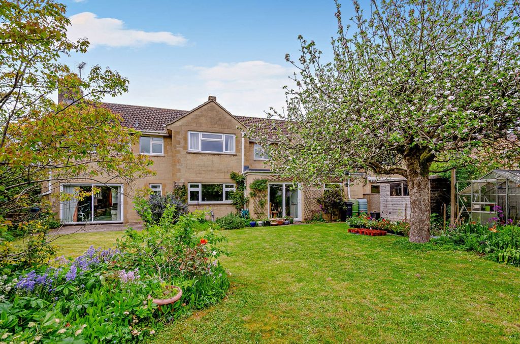 Property photo 2 of 18 Picture No. 02