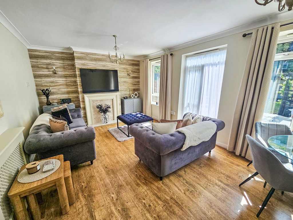 Property photo 1 of 25