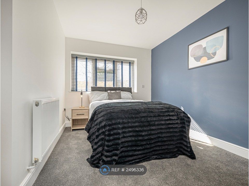 Property photo 1 of 7 £925 With Own Garden