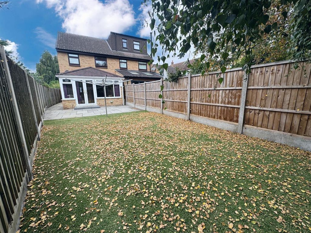 Property photo 2 of 18
