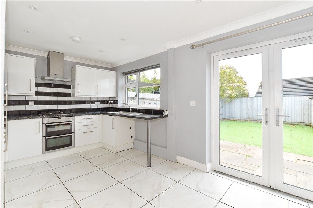 Property photo 1 of 12 Kitchen/Dining Room