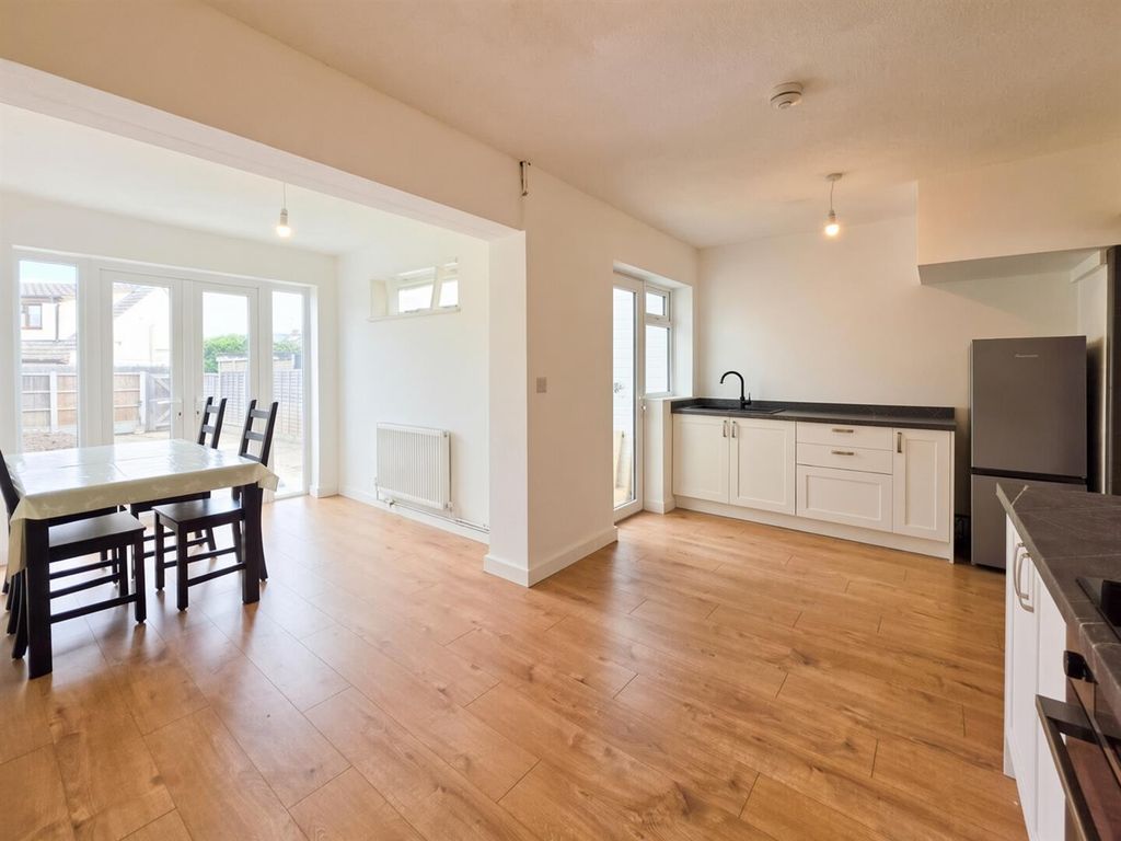 Property photo 2 of 12 Kitchen/Diner