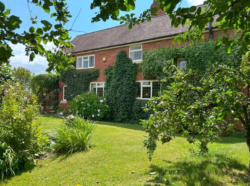 Property photo 2 of 17 The Front Garden
