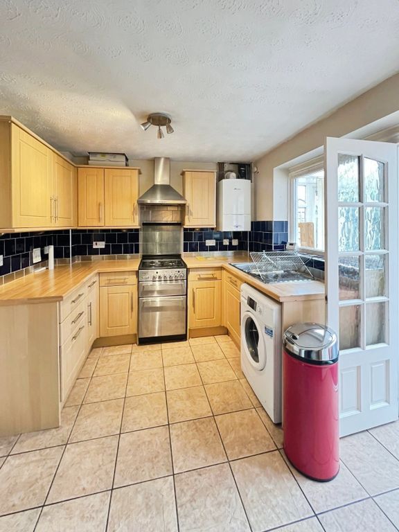 Property photo 3 of 9 Picture No. 09