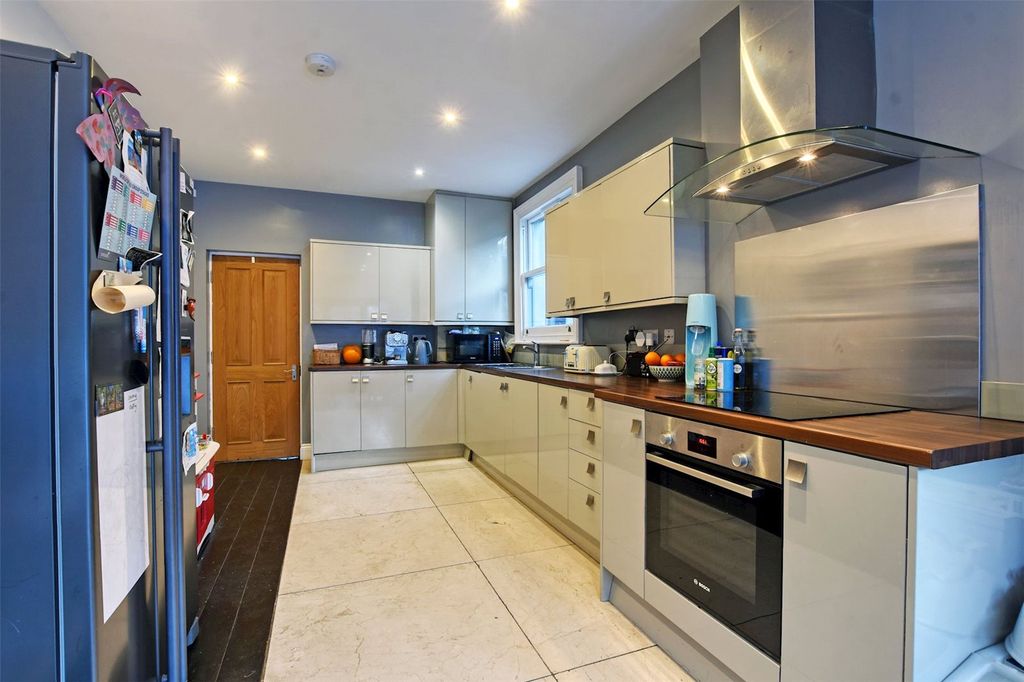 Property photo 3 of 13 Picture No. 24