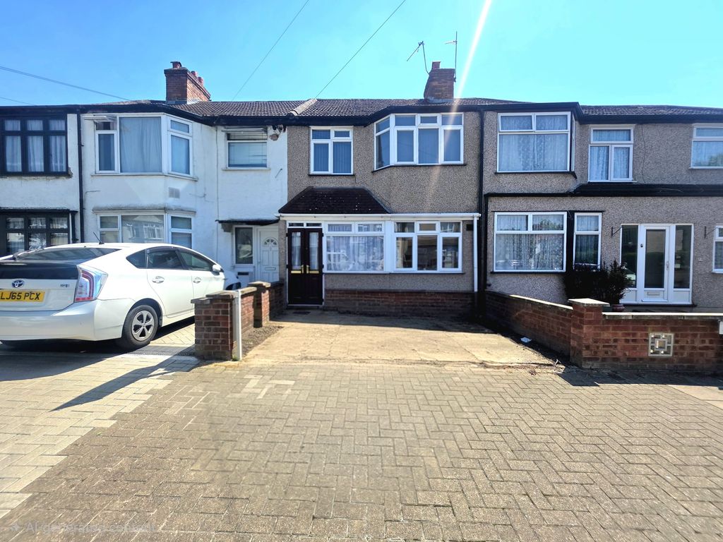 Property photo 1 of 18 Dba8d793-4B57-4780-A83d-745Ff9Bda688