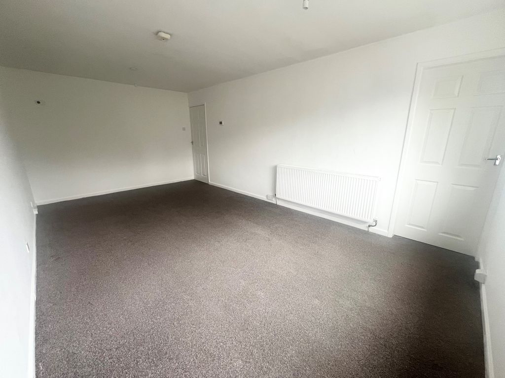 Property photo 2 of 7 Image