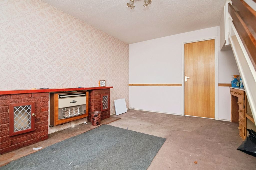 Property photo 3 of 20