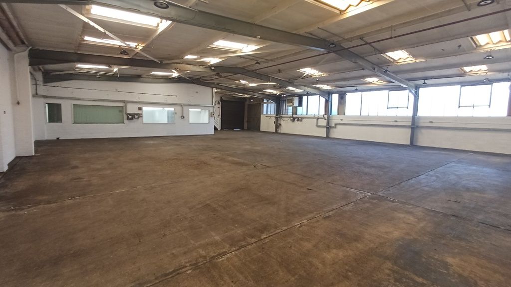 Property photo 2 of 8 Photo 16