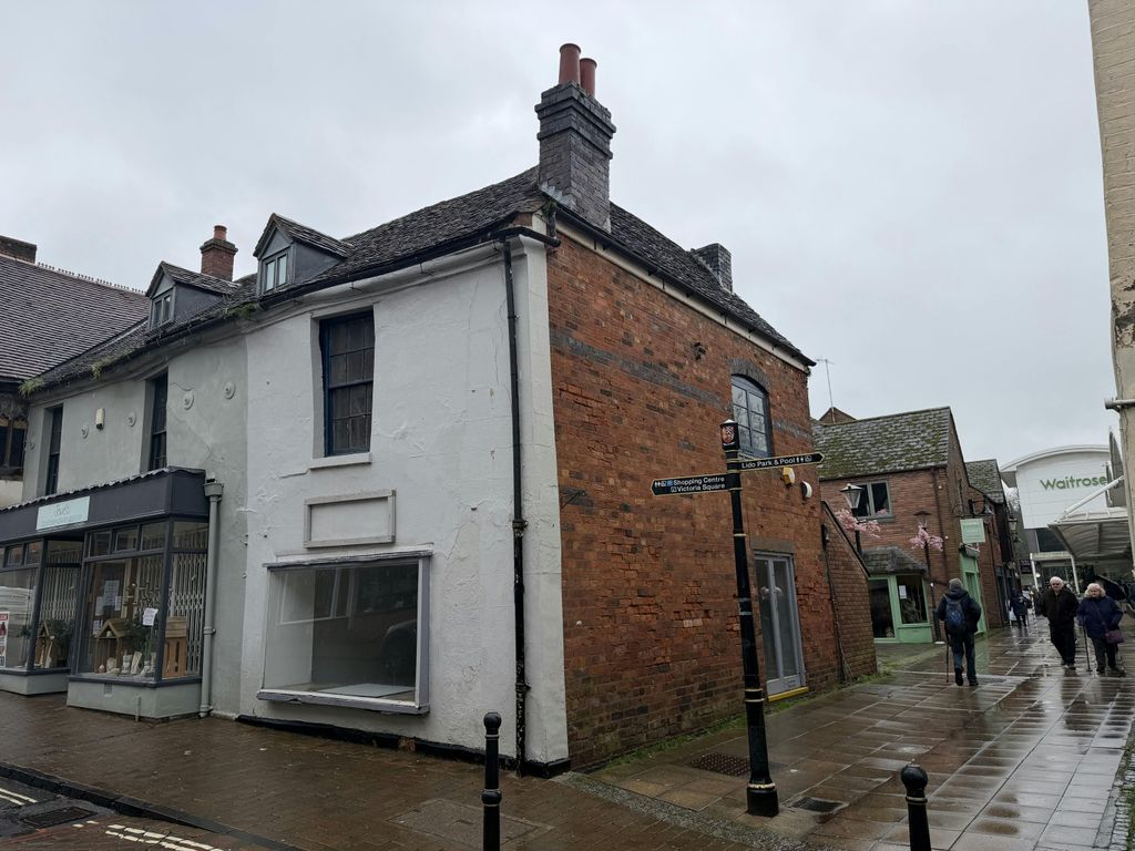 Property photo 2 of 8 P2.Jpeg