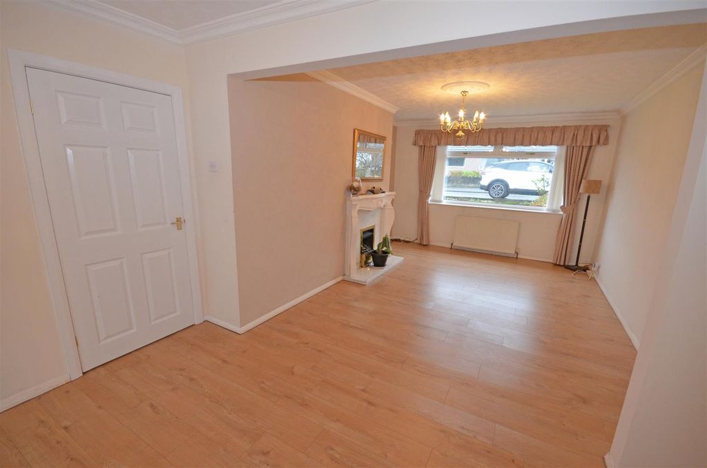 Property photo 2 of 23 08.Jpg