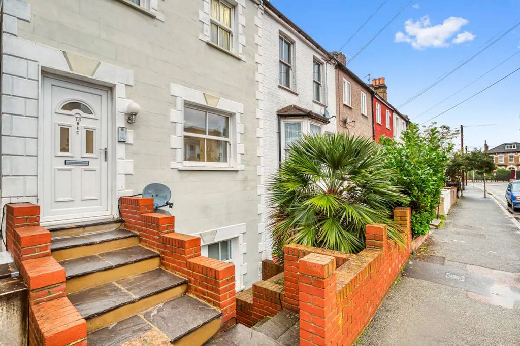 Property photo 1 of 16