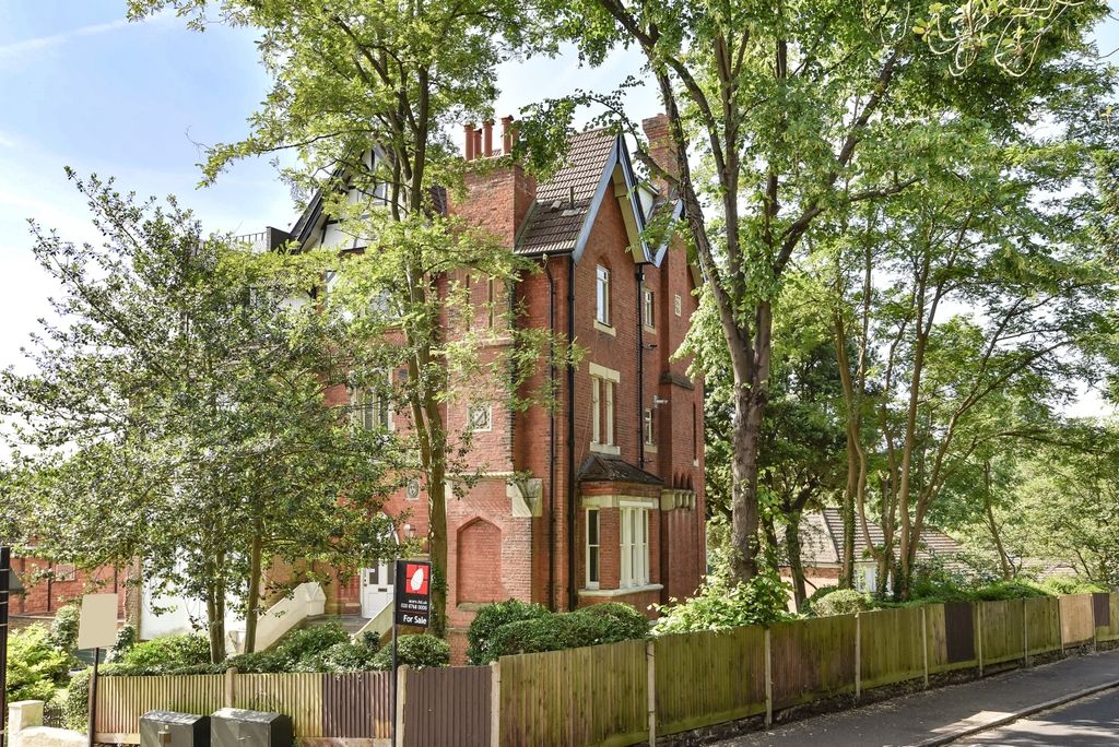 Property photo 1 of 13 External