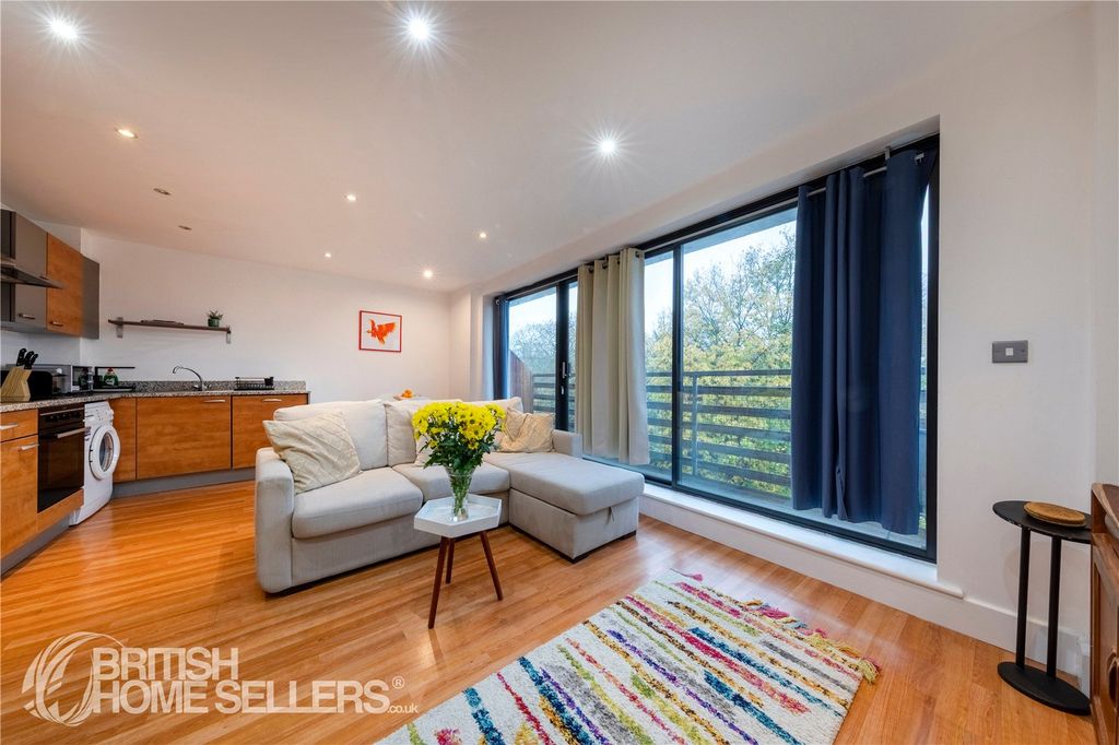 Property photo 3 of 12 Picture No. 05