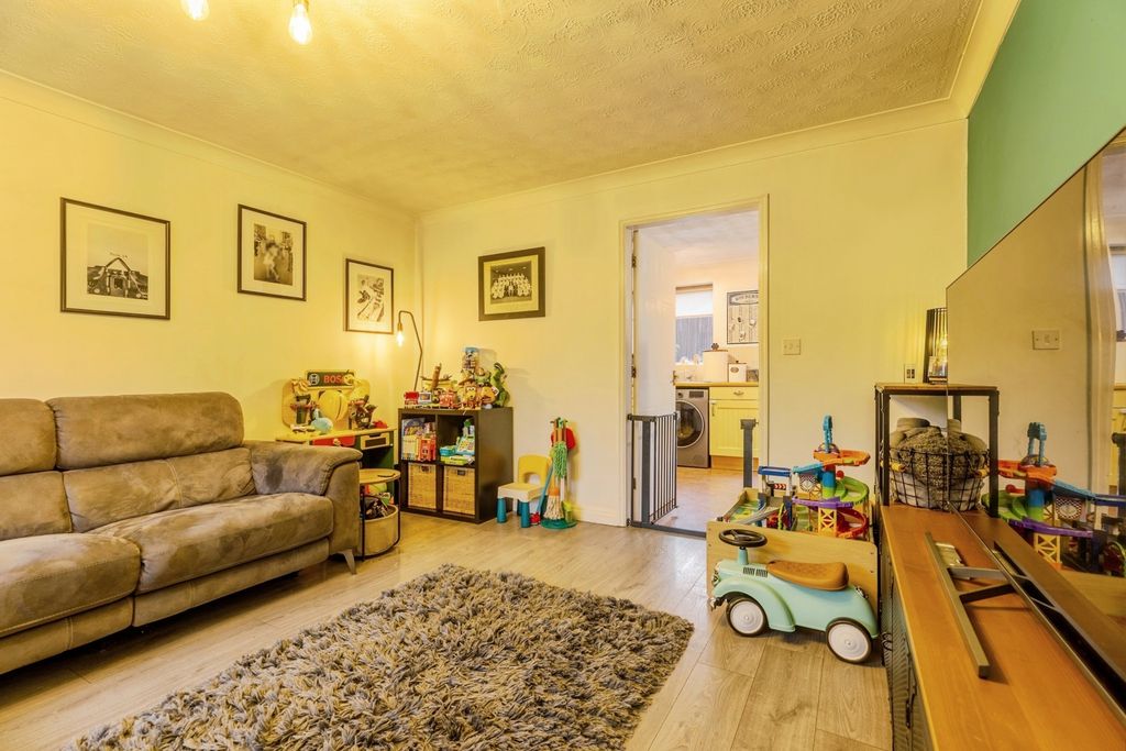 Property photo 3 of 14 Pbox-Img.Jpg