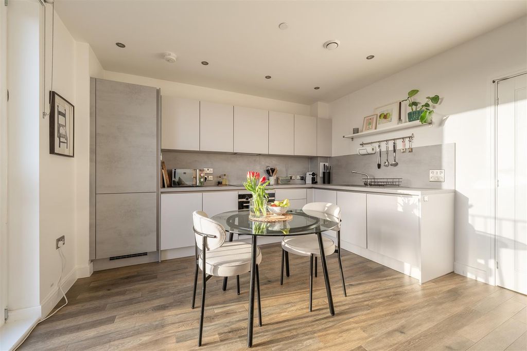 Property photo 2 of 27 Reception-5.Jpg