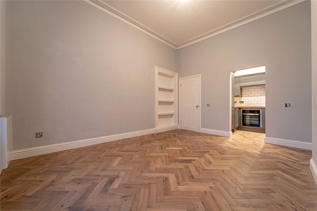 Property photo 3 of 10 Picture No. 06
