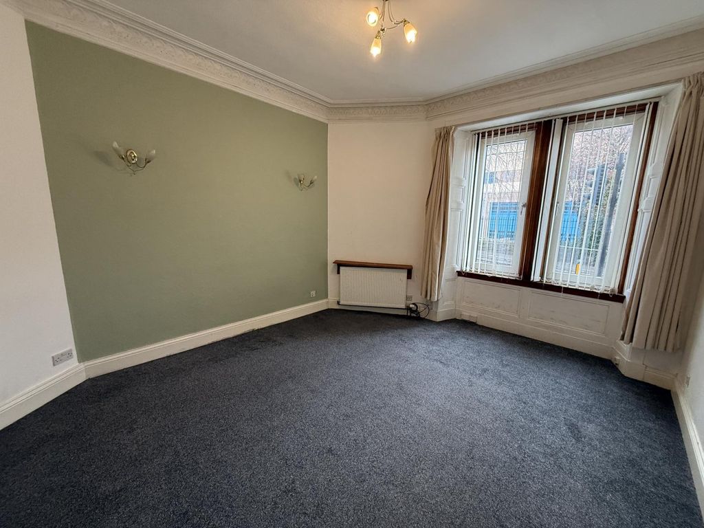 Property photo 2 of 11 Gallery