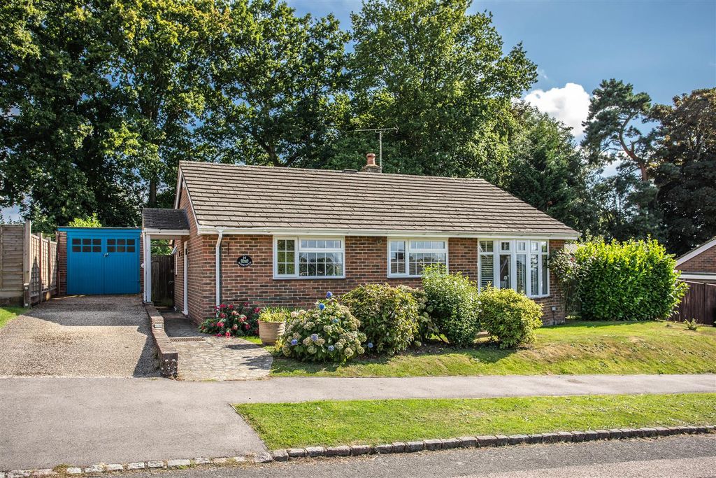 Property photo 1 of 21