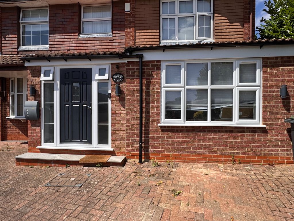 Property photo 1 of 7 4340180