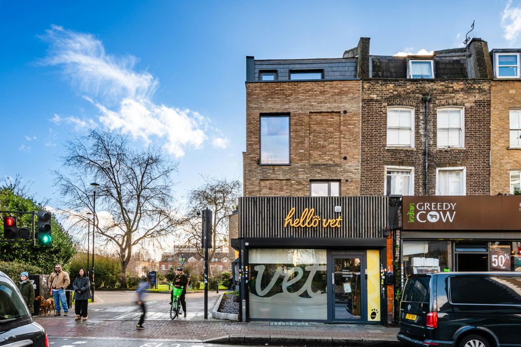 Property photo 1 of 13 Hackney Rd 312 New - 2.Jpg