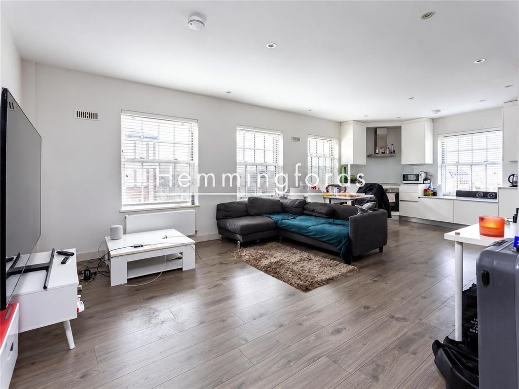 Property photo 1 of 8 6Fec4F86-E970-44ba-A28A-4F22A4725d31.Png