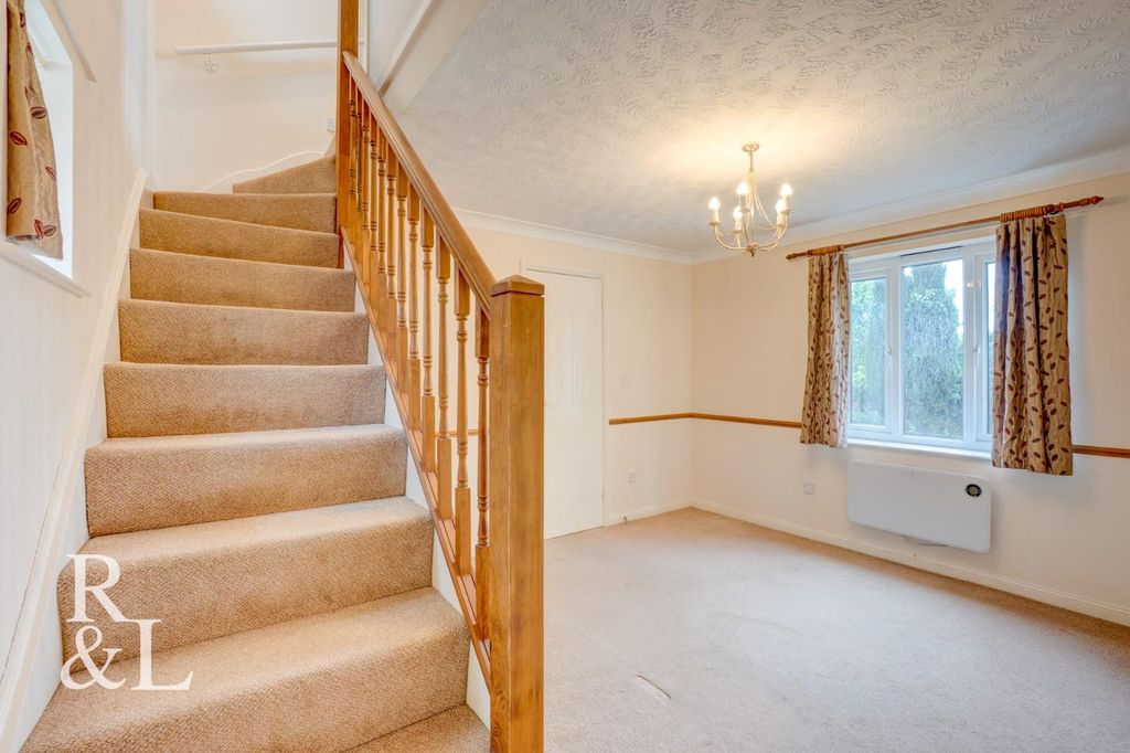 Property photo 3 of 17 6 Dovecote (9).Jpg