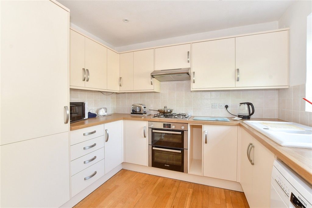 Property photo 2 of 15 Kitchen
