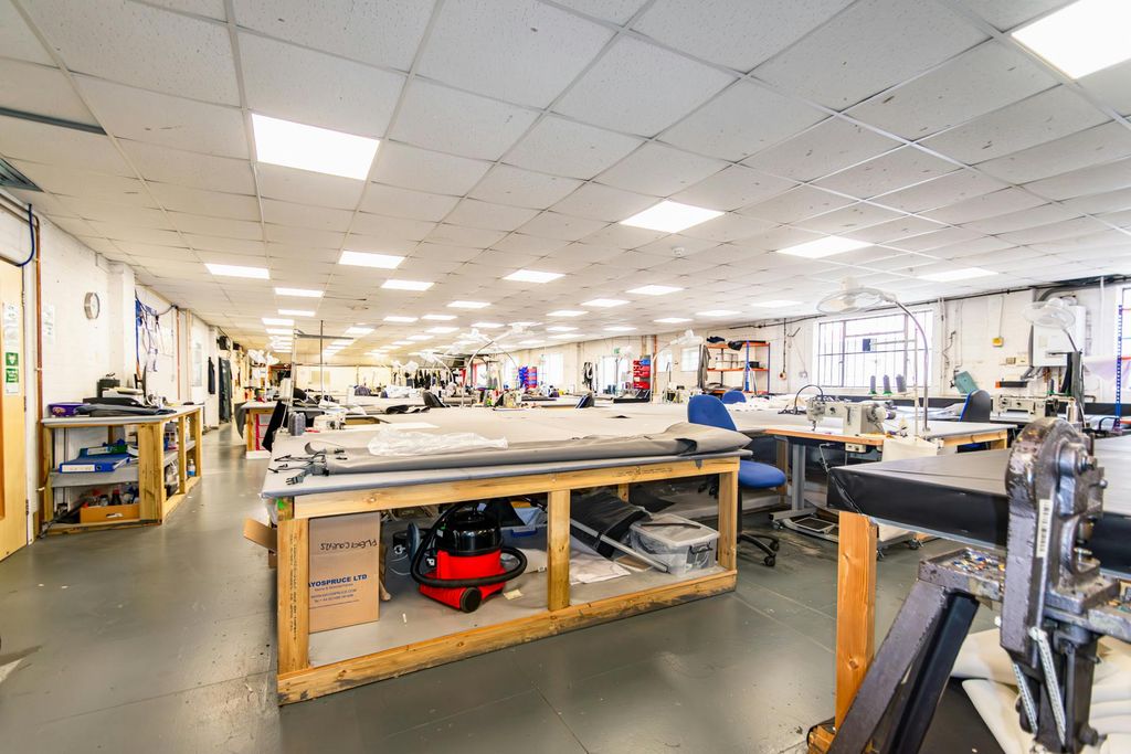 Property photo 2 of 3 16.Jpg