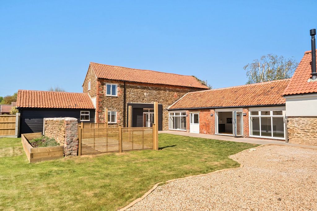 Property photo 1 of 22 The Old Byre