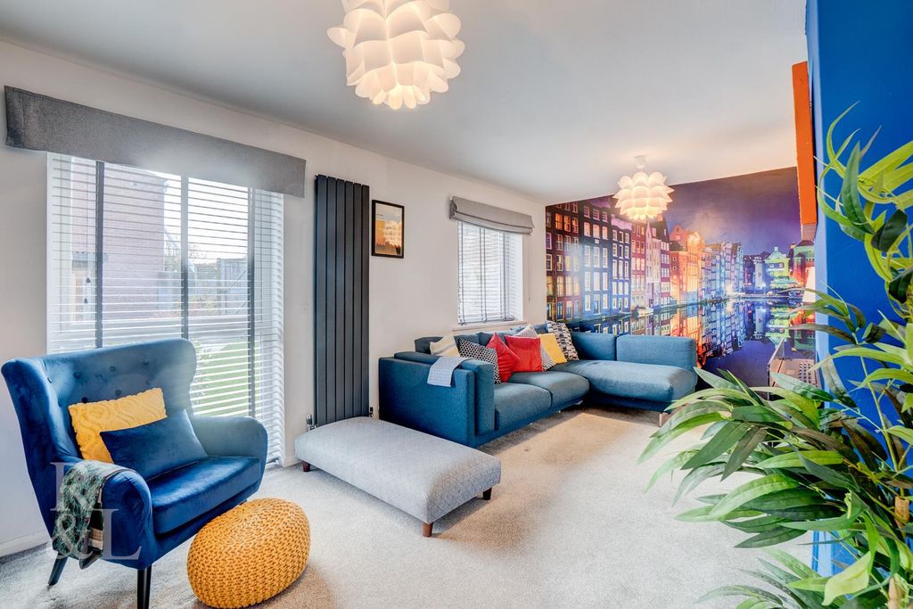 Property photo 2 of 26 Batched  (22).Jpg