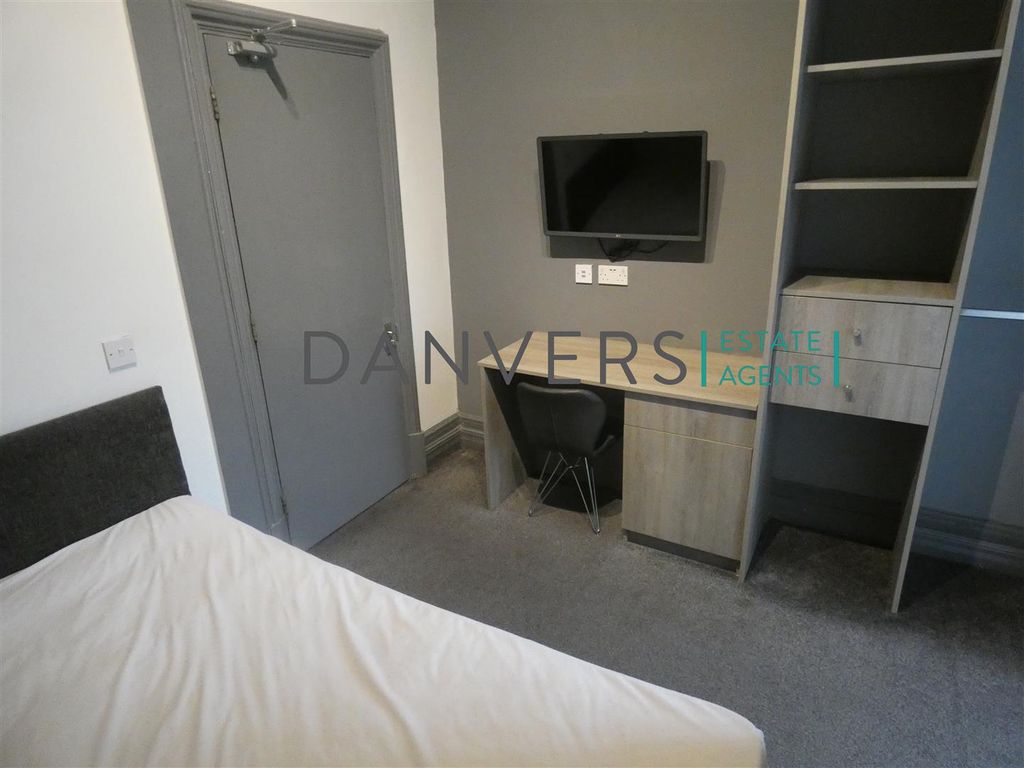 Property photo 1 of 3 P1120461.Jpg