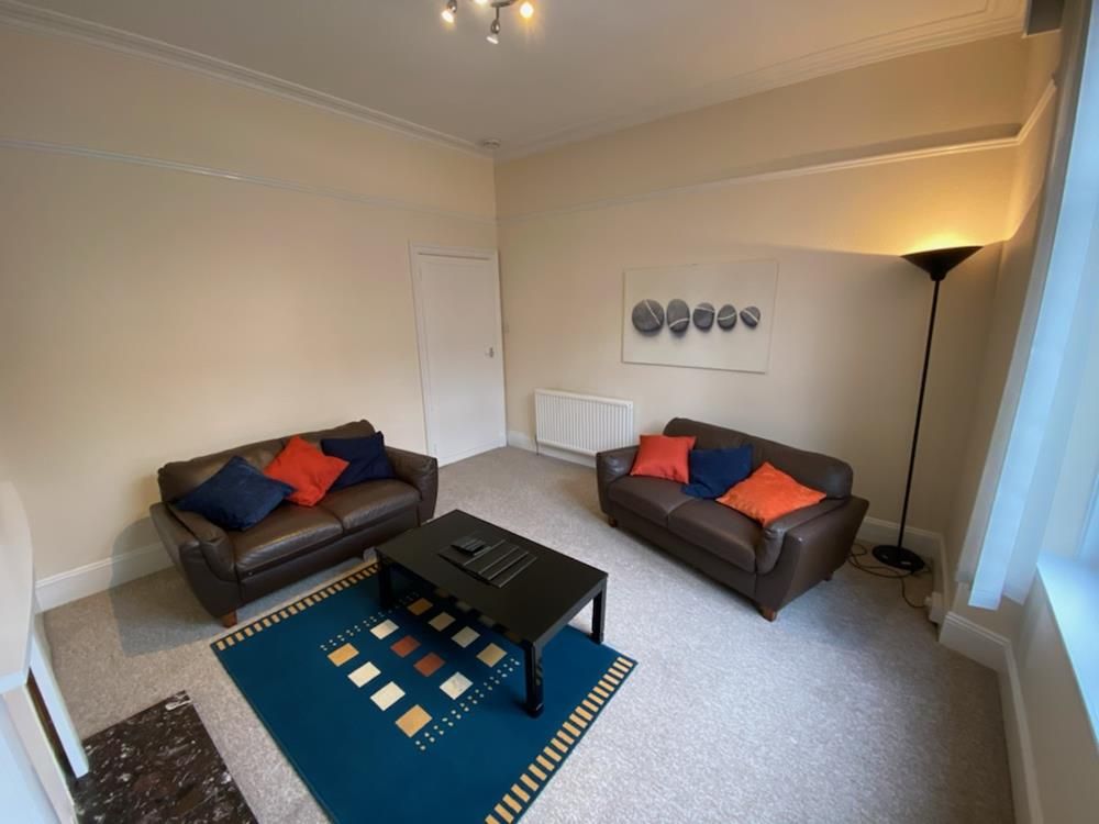 Property photo 2 of 7 Lounge