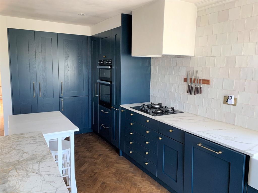 Property photo 3 of 24 Picture No. 20