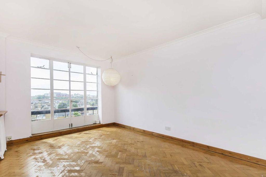 Property photo 2 of 4