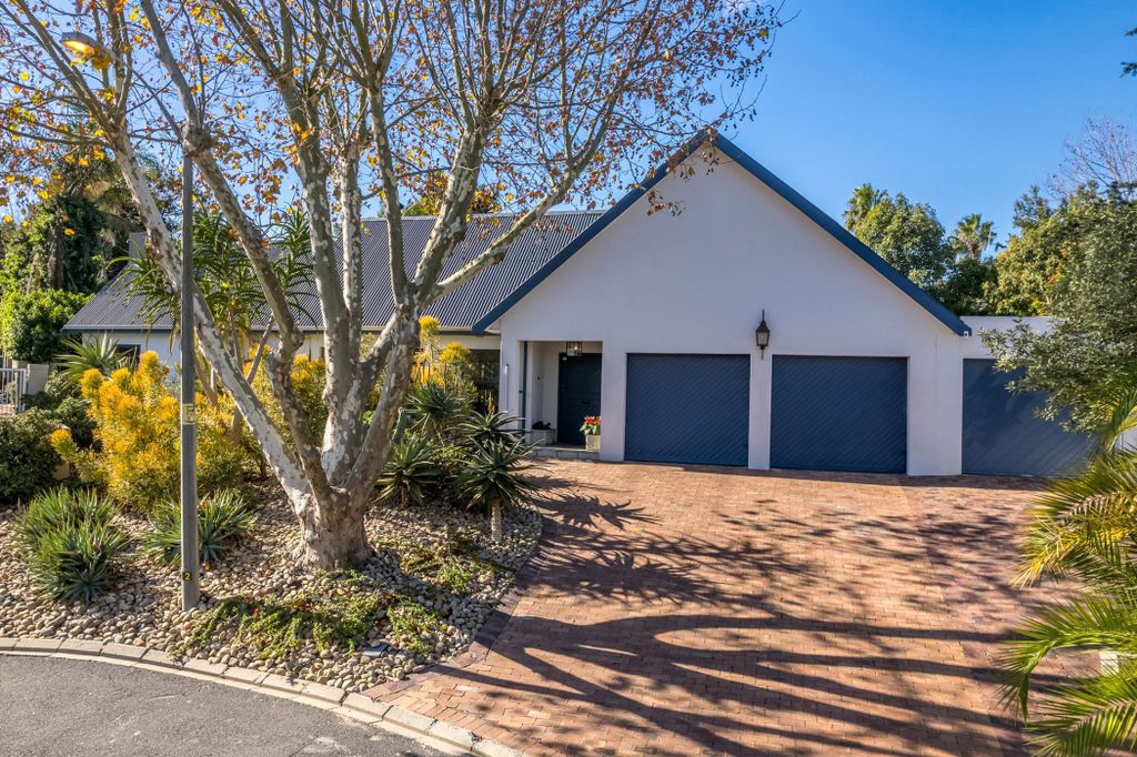 Property photo 1 of 36 Dbv1703579