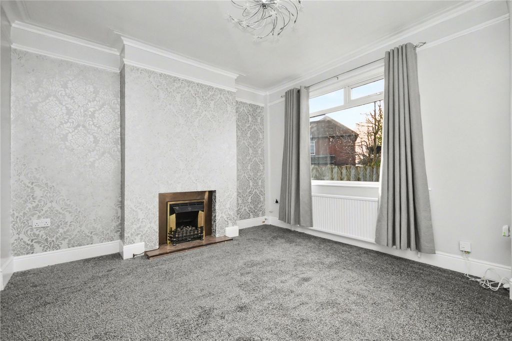 Property photo 3 of 19 Picture No. 10