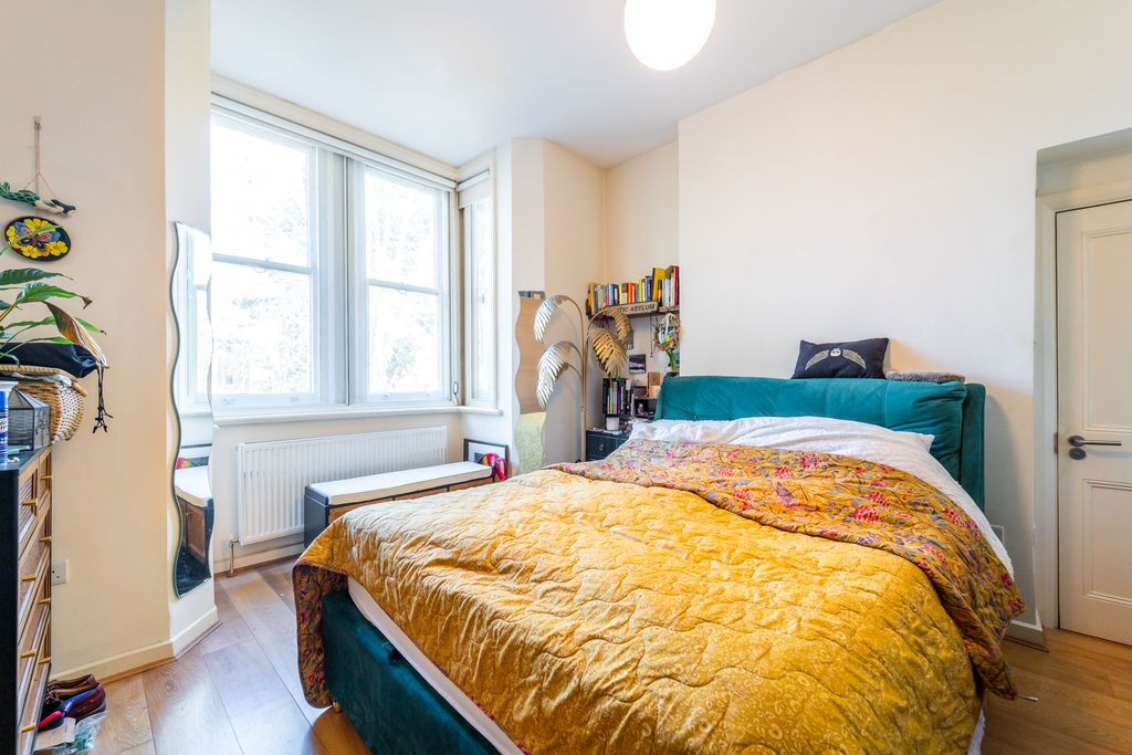 Property photo 3 of 8 Mba06798