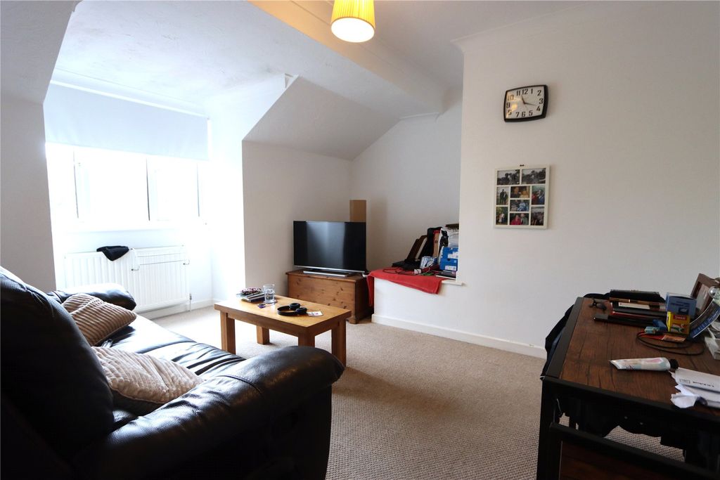 Property photo 2 of 5 Picture No. 06