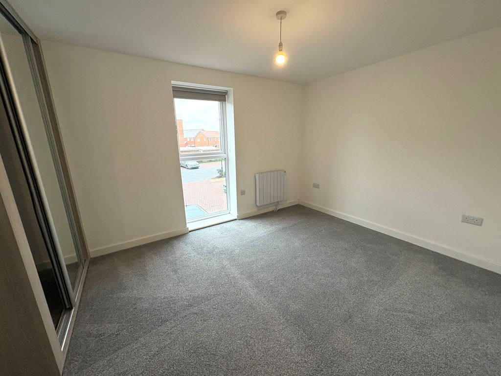 Property photo 3 of 8