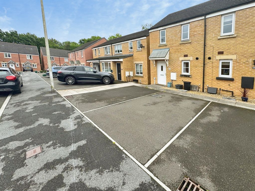 Property photo 2 of 15