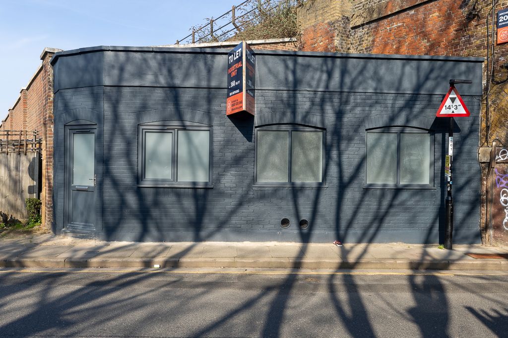 Property photo 1 of 5 Flexible Property Space