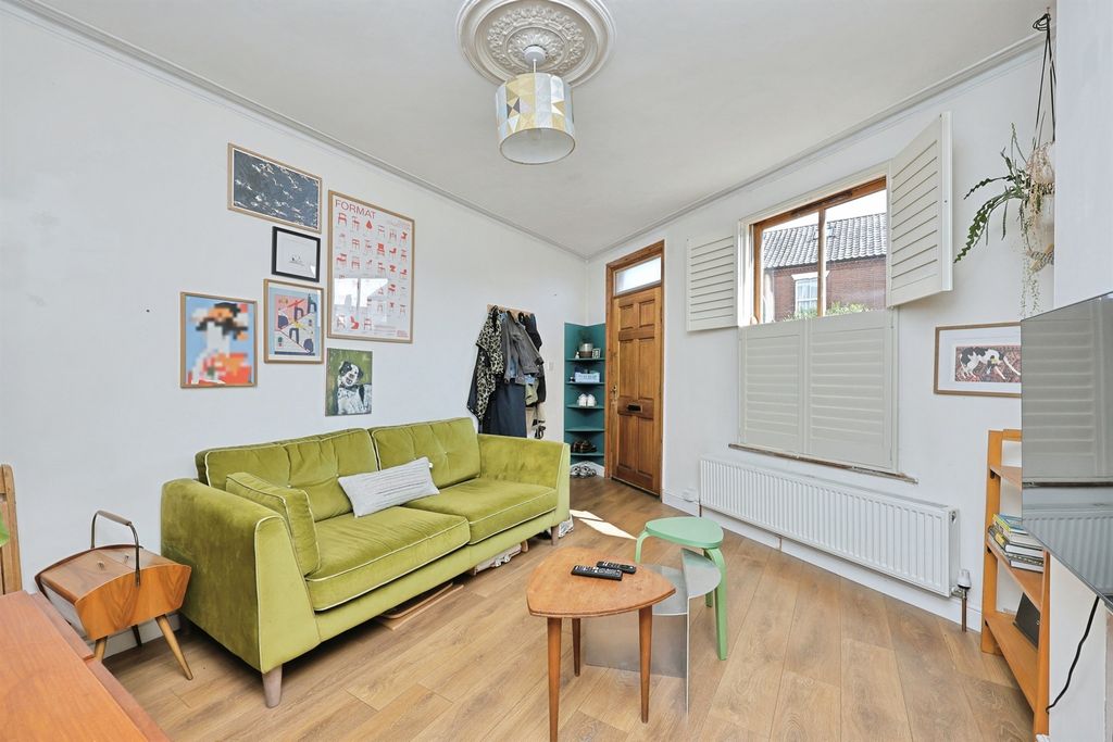 Property photo 2 of 15