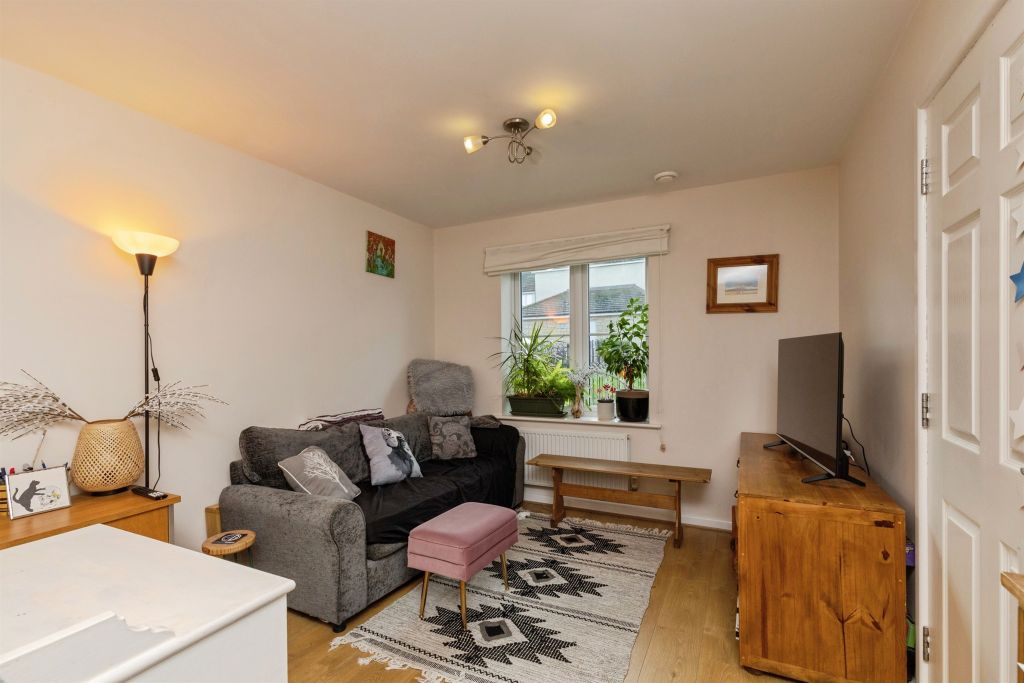 Property photo 3 of 21