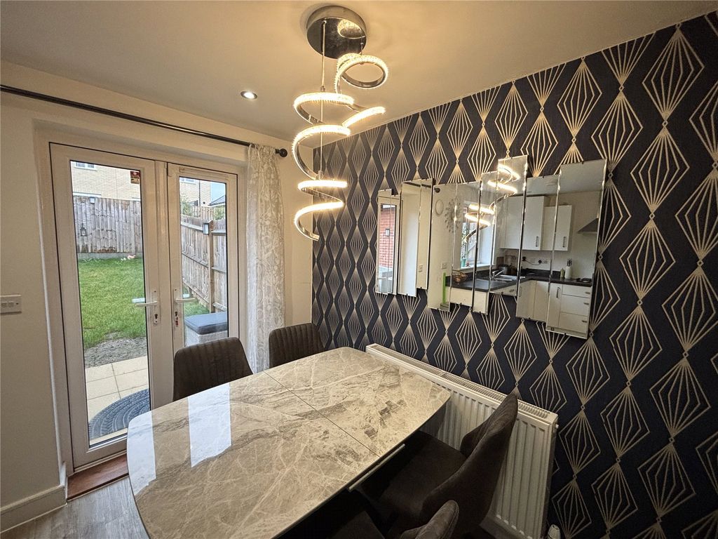 Property photo 3 of 13 Picture No. 02