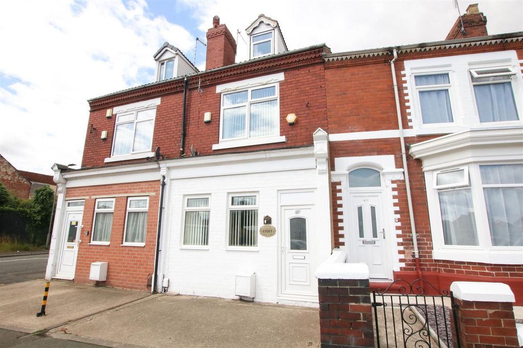 Property photo 1 of 18 Accommodation